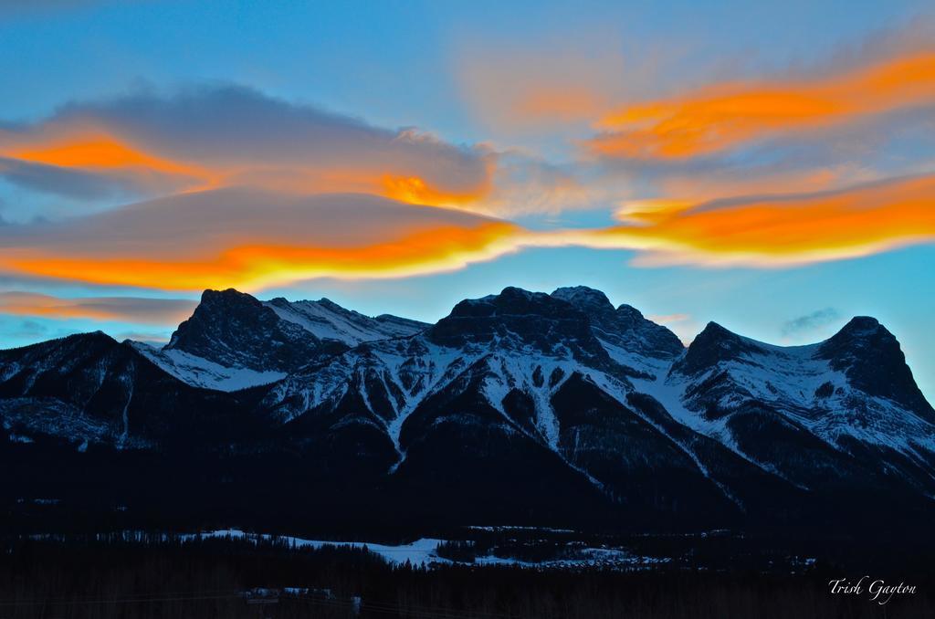 Paradise Resort Club And Spa Canmore Exteriör bild
