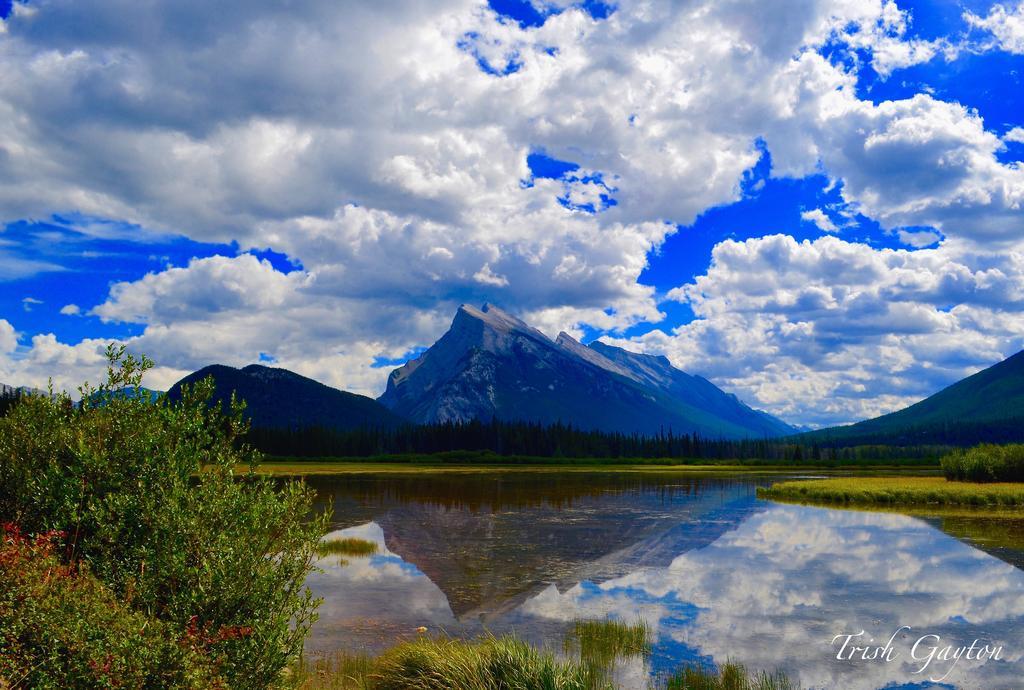 Paradise Resort Club And Spa Canmore Exteriör bild